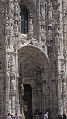 Main chapel entrance, Jer&oacute;nimos Monastery