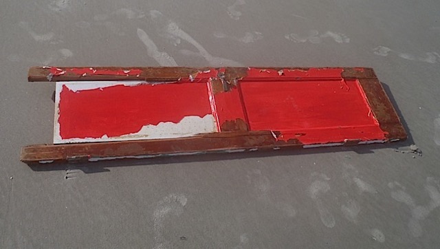 Even the flotsam looks like art.